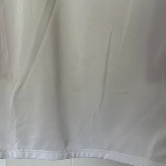 Women’s North Face Medium workout shirt. - Picture 6 of 6